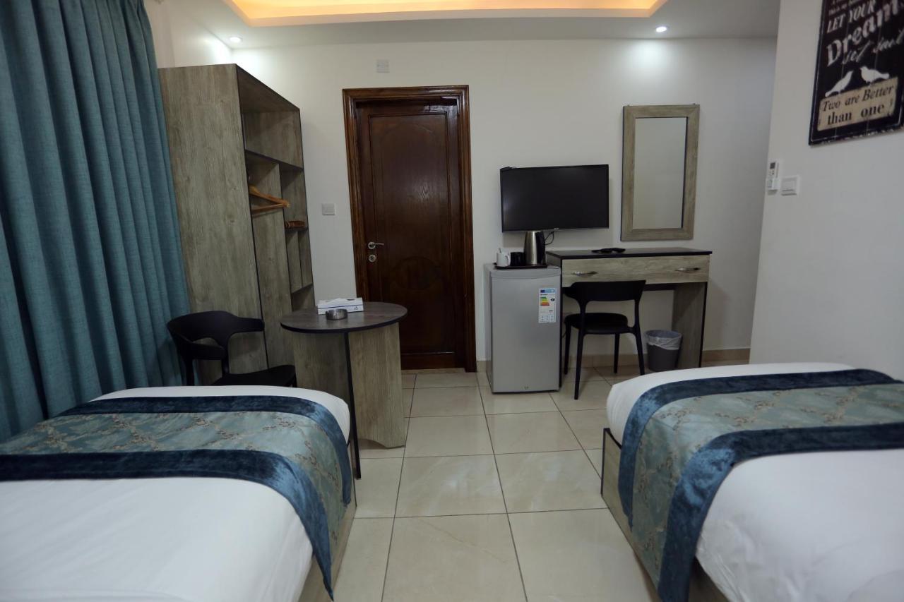 Down Town Hotel Aqaba Esterno foto