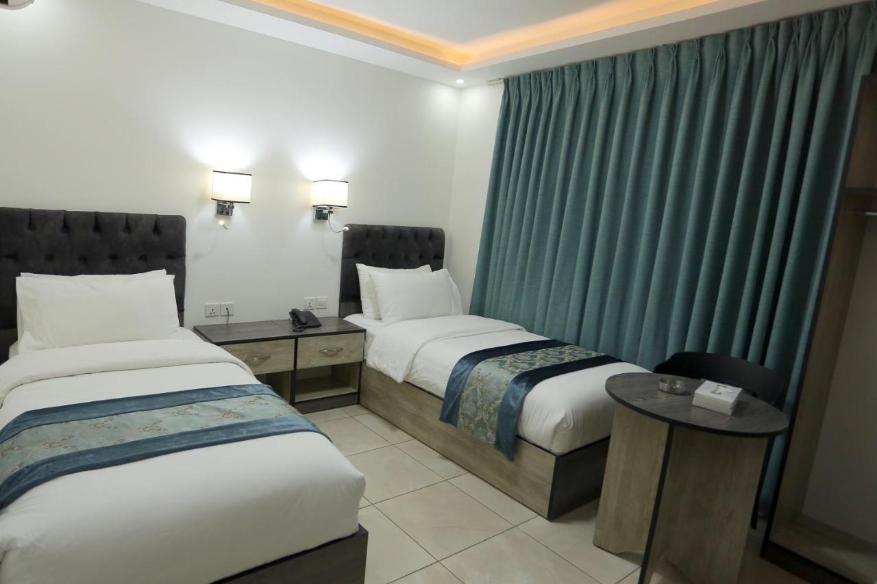 Down Town Hotel Aqaba Esterno foto